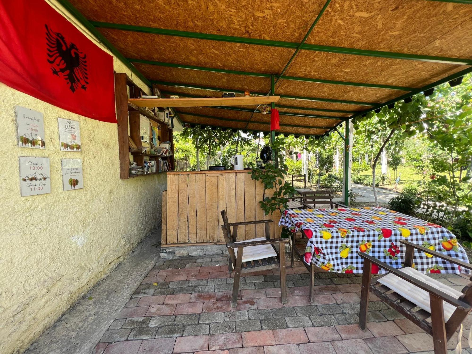 Elbasan Backpacker Hostel Eksteriør bilde